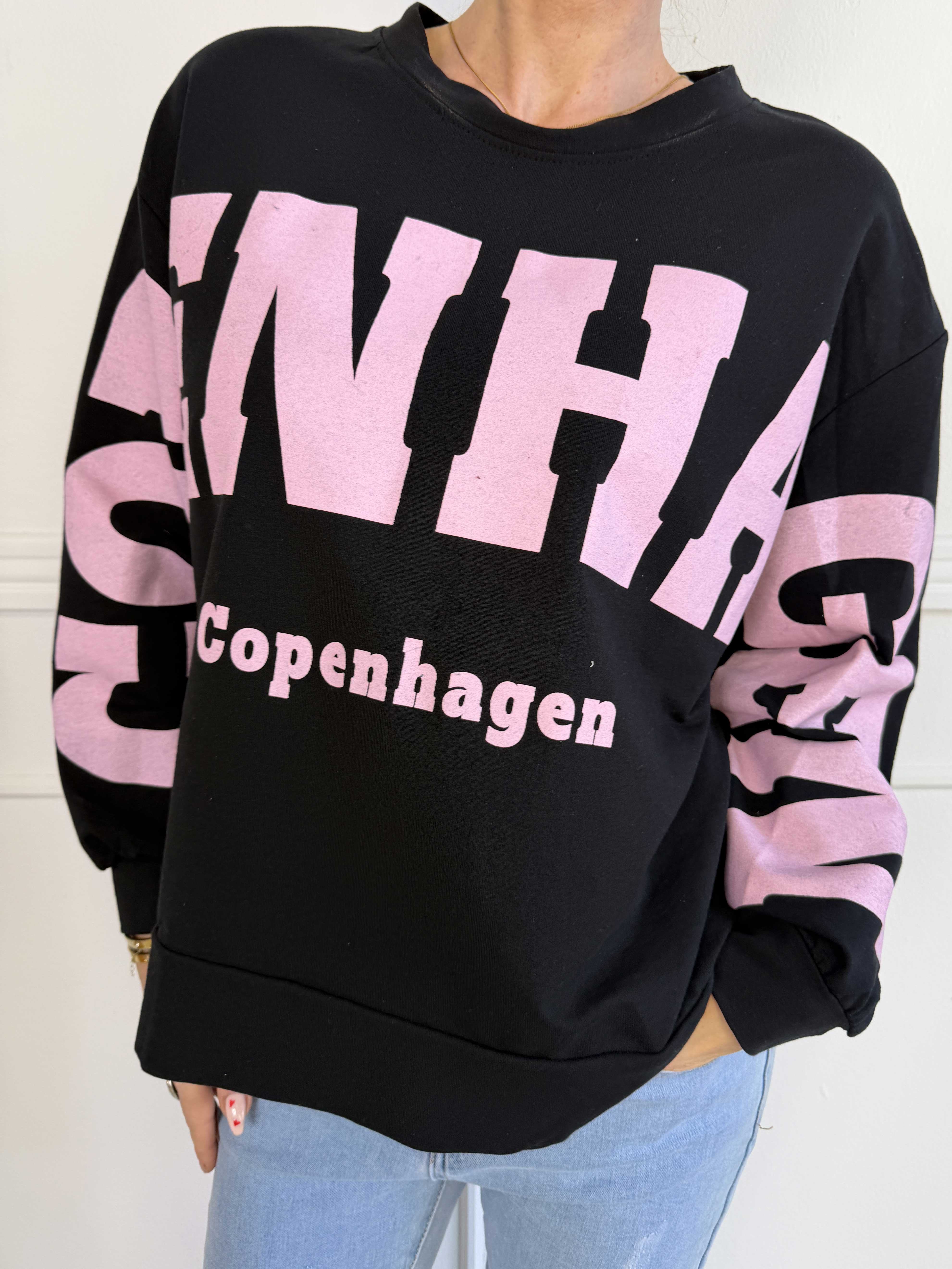 Claudine Shirt - Bluse i viskose med COPENHAGEN tekst